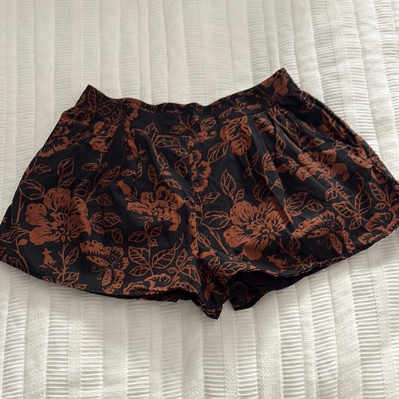 Janie and Jack pull on shorts - Picture 1 of 5